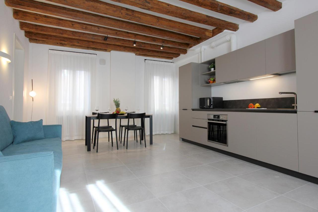 Modern Art Apartment Venedig