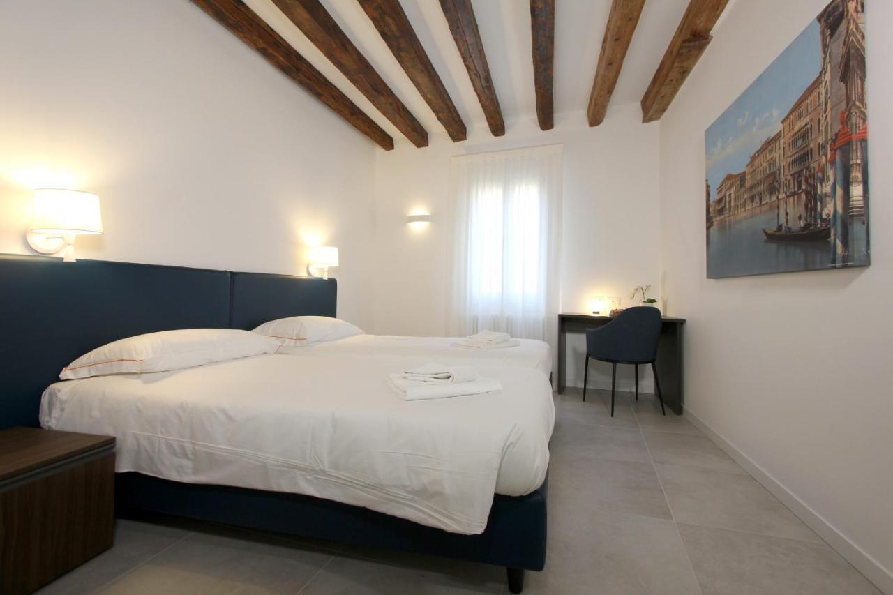 Modern Art Apartment Venedig